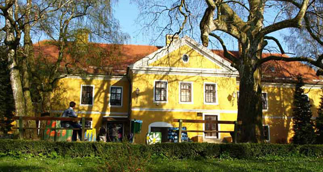 Biskupski dvorac Gradec